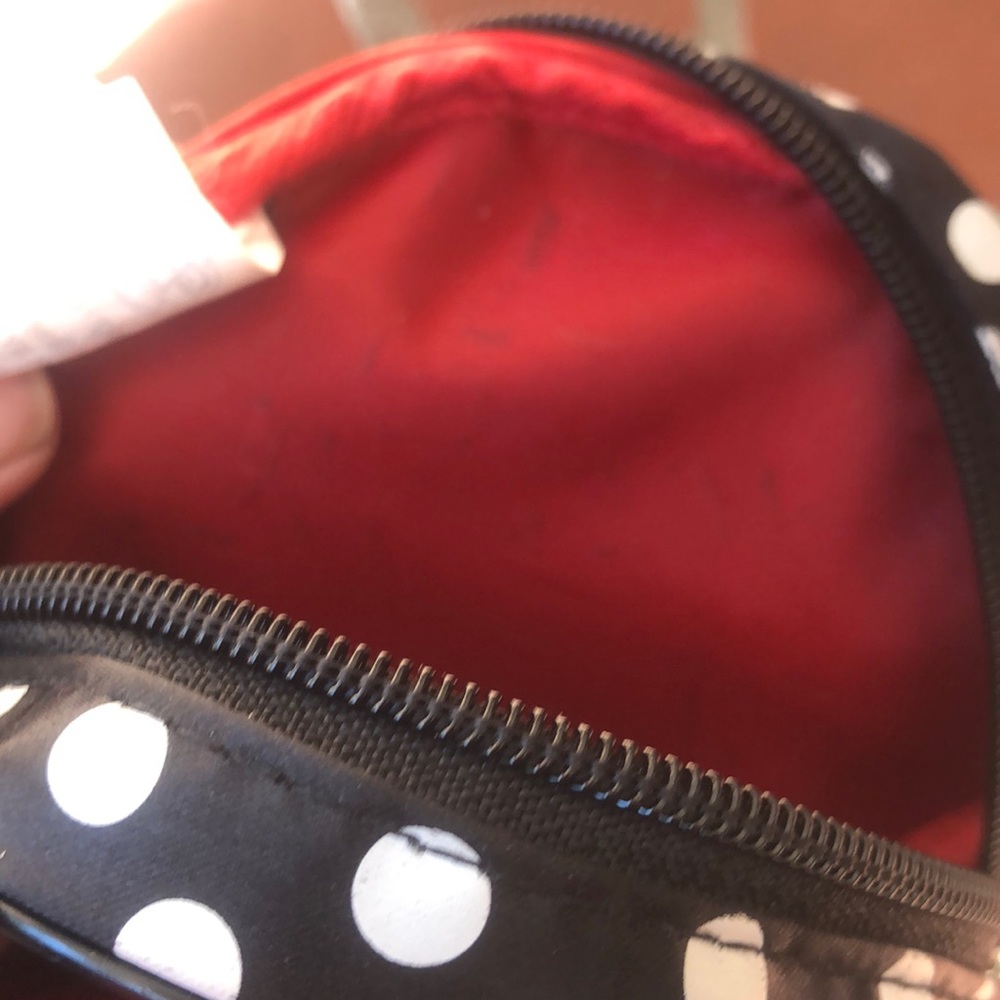 Minnie Mouse round bow crossbody bag - Picture 11 of 13